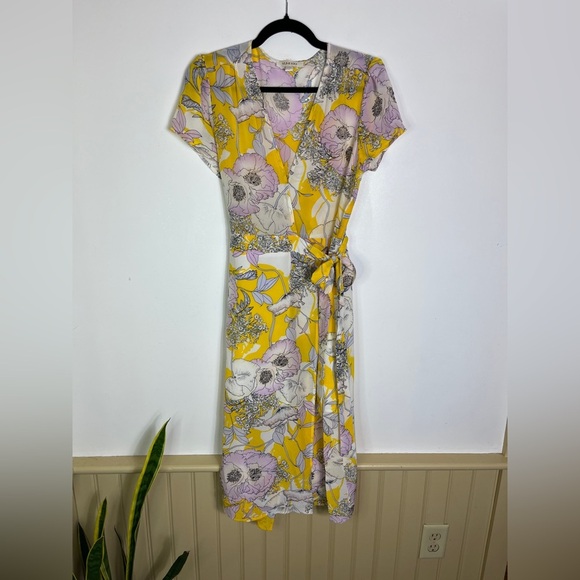 Yumi Kim Silk Wrap Midi Dress S Yellow Floral Wedding Guest Vacation Resort Work - Picture 11 of 12